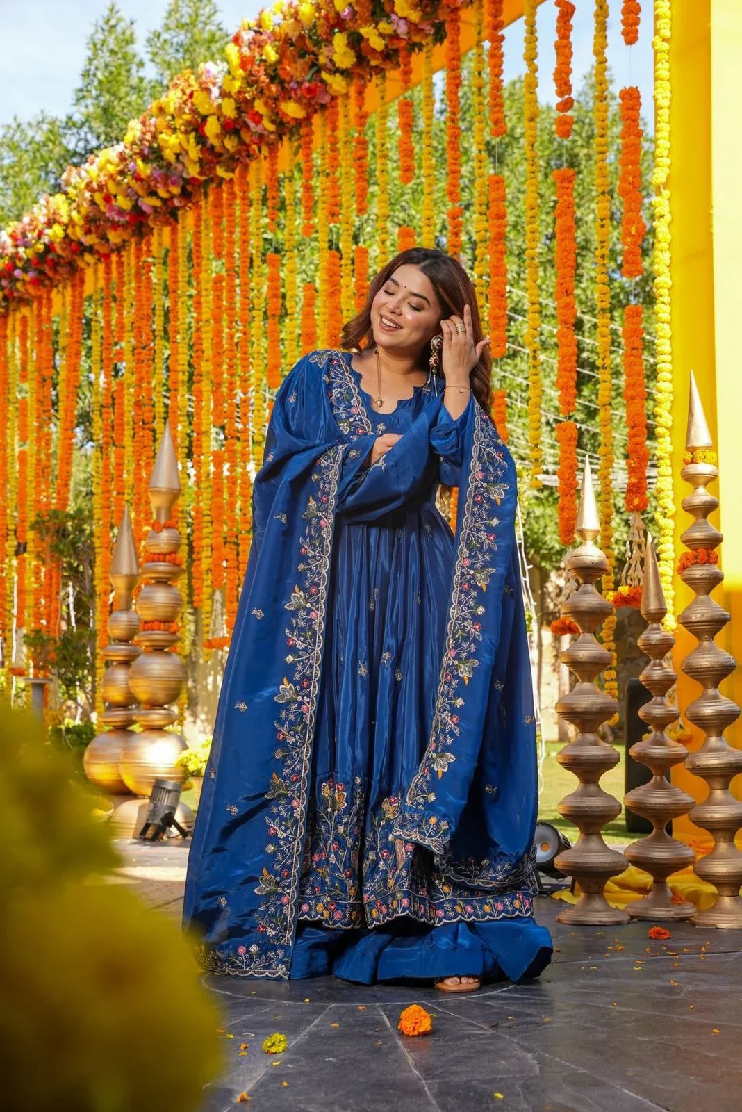 Amrapali Trend Aamani Floral Anarkali Anarkali Suit Set - Image 2