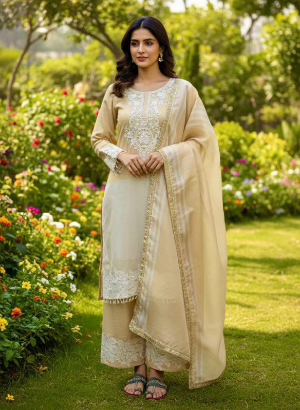 Amrapali Trend Designer Dual Tone Banarasi Silk Kurti Plazzo Set with Dupatta - Image 2