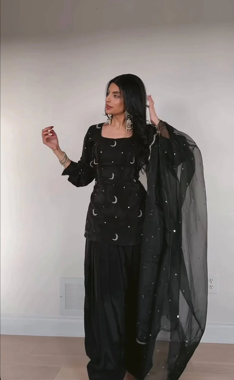 Amrapali Trend Designer Embroidered Crepe Silk Kurta Farshi Salwar Set with Organza Dupatta - Image 6