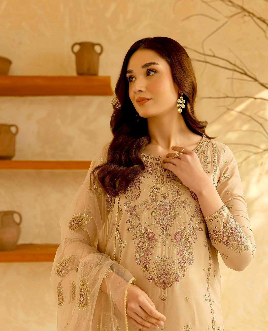Amrapali Trend Elegant Roman Silk Suit with Lace Border Dupatta - Image 4