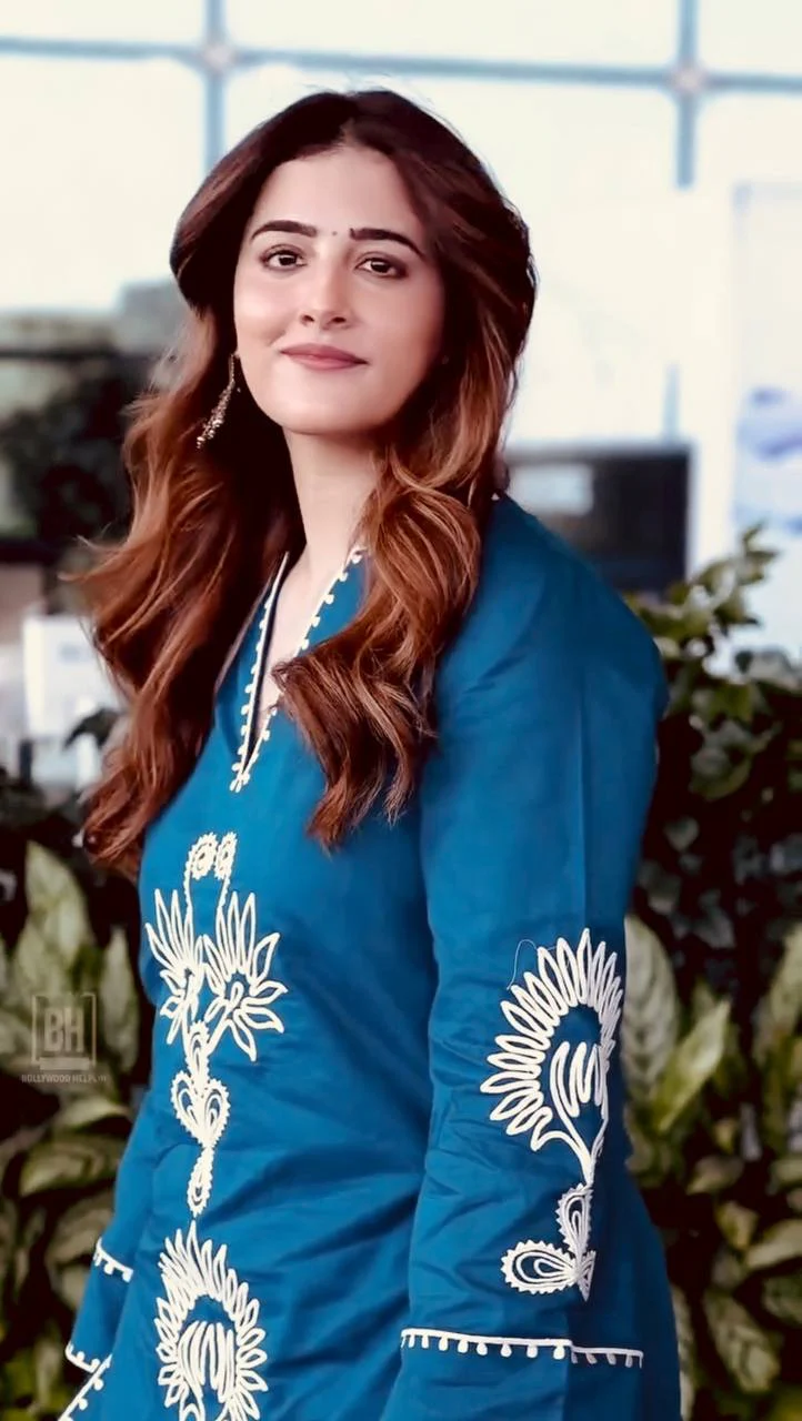 Amrapali Trend Ethnic Rayon Kurti Set with Elegant Embroidery Work - Image 4