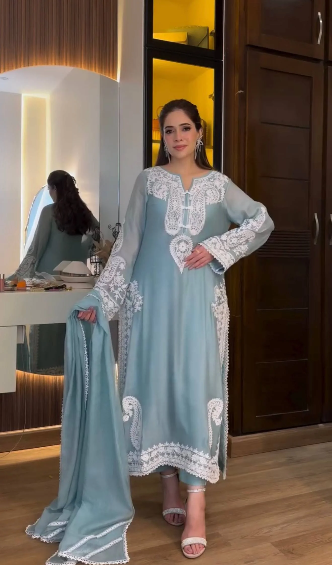 Party Wear & Evening Wear Embroidered Organza Silk Kurta Set for Women - Image 6