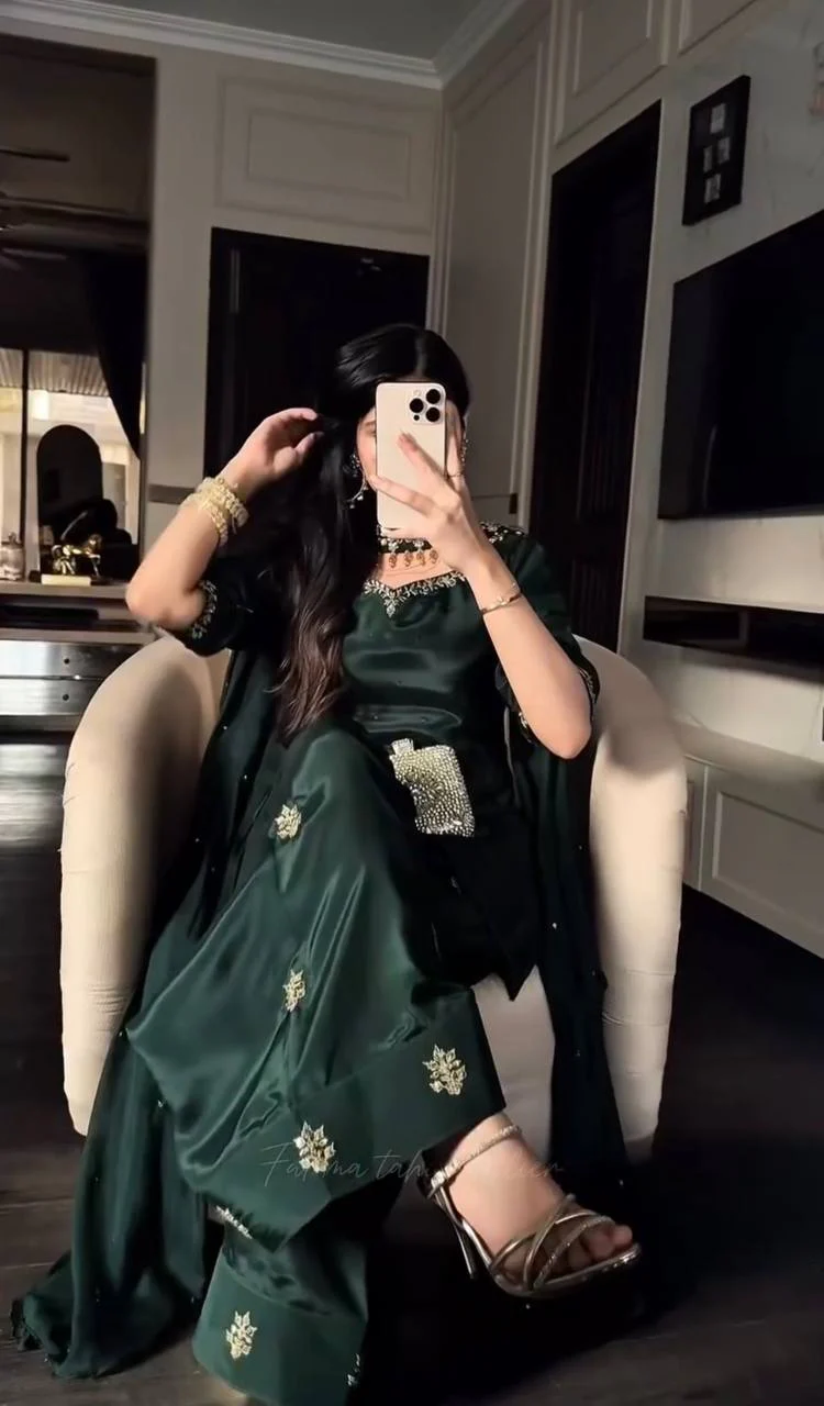 Amrapali Trend Luxury Crepe Silk Farshi Salwar Suit with Diamond Handwork Dupatta - Image 6