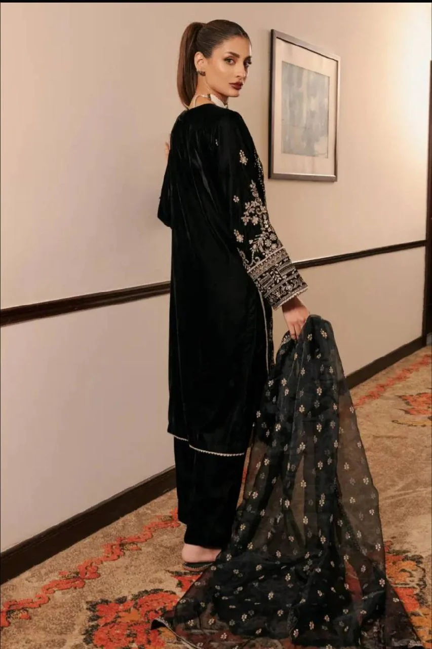 Elegant Black Korean Satin Silk Suit Set for Festive & Party Wear - Image 4