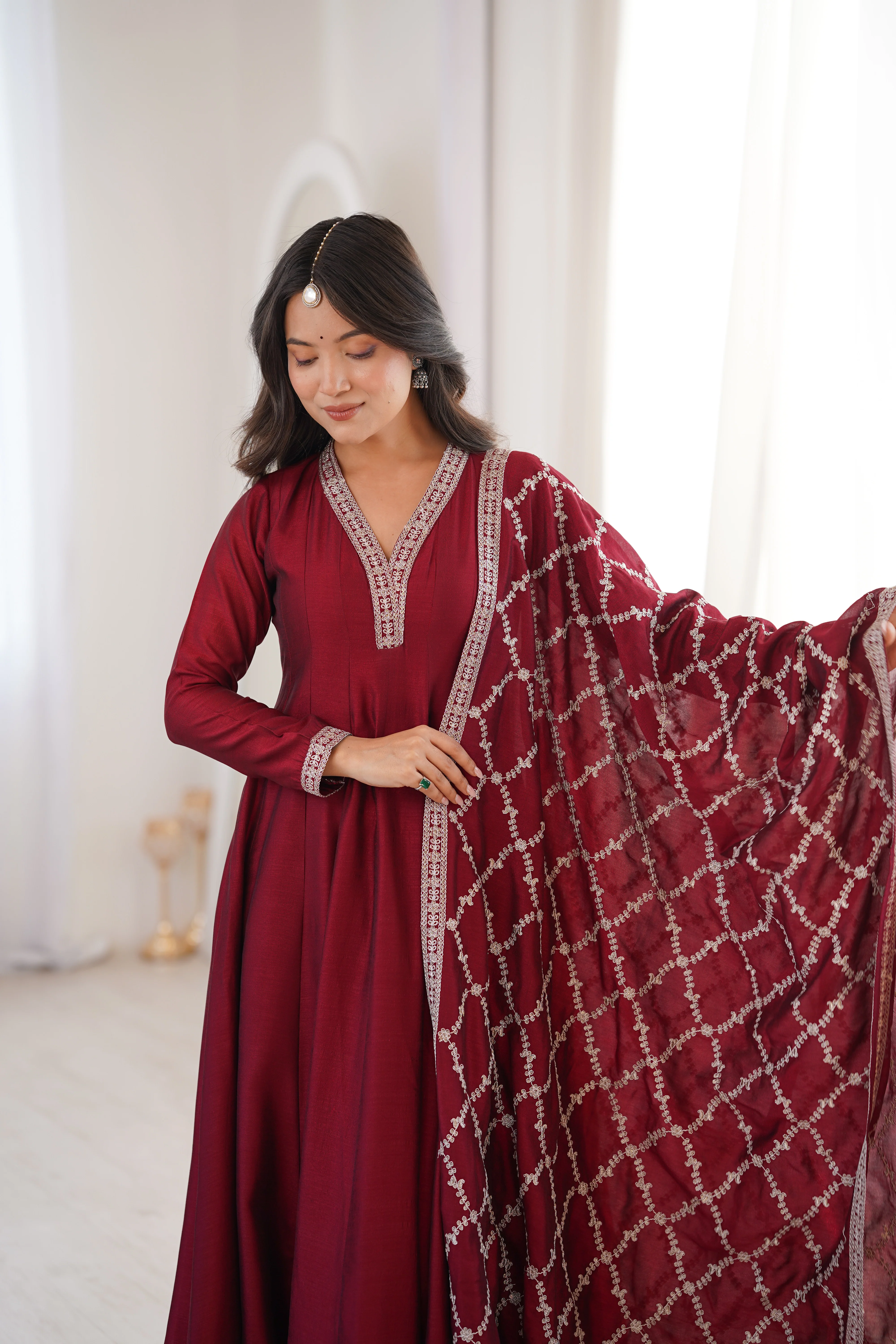 Amrapali Trend Royal Blooming Vichitra Silk Full Kali Anarkali Gown Set - Image 4