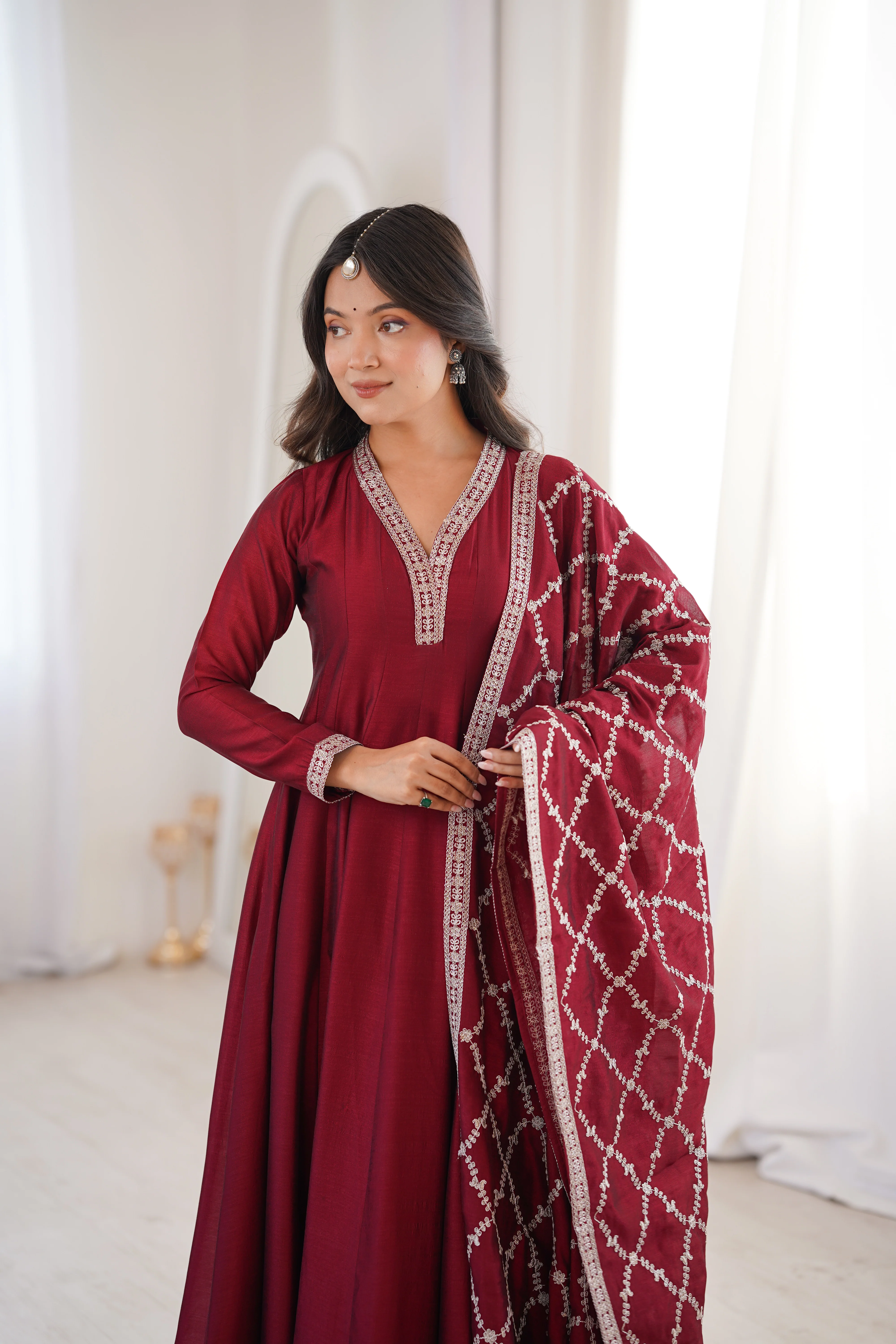 Amrapali Trend Royal Blooming Vichitra Silk Full Kali Anarkali Gown Set - Image 7