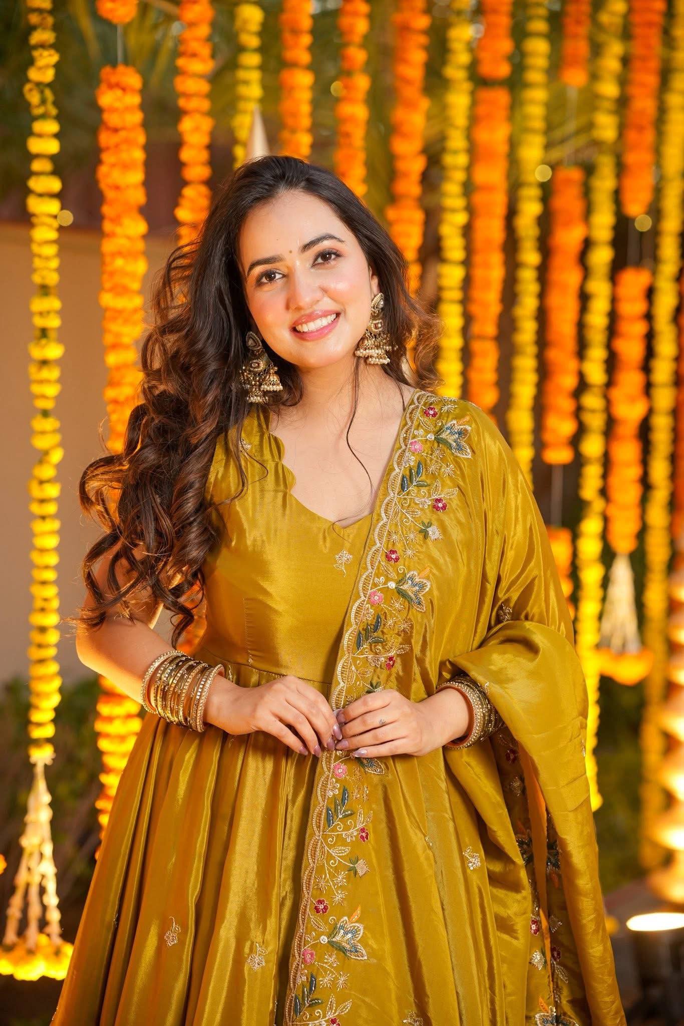 Amrapali Trend Royal Look Natural Crepe Silk Anarkali Suit - Image 4