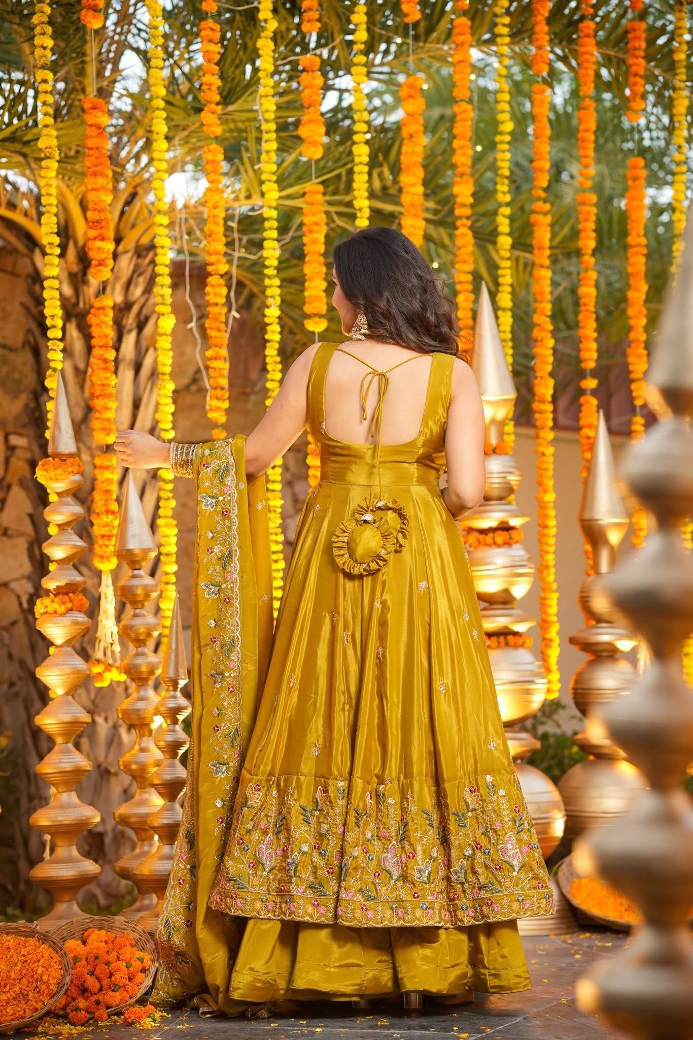 Amrapali Trend Royal Look Natural Crepe Silk Anarkali Suit - Image 7