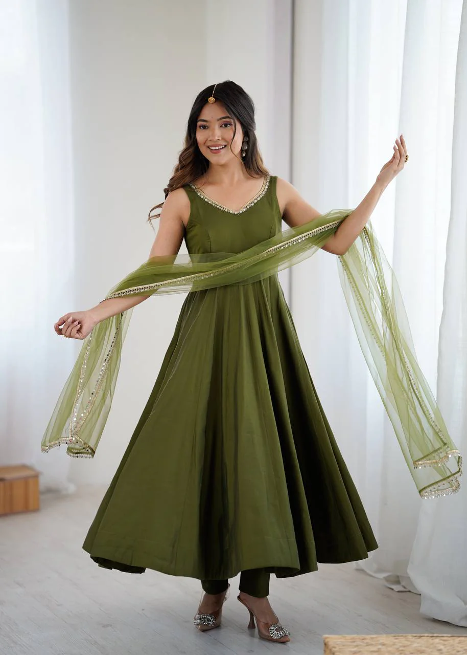 Premium Chanderi RomanSilk Anarkali with Soft Net Dupatta & Fancy Lace Work - Image 26