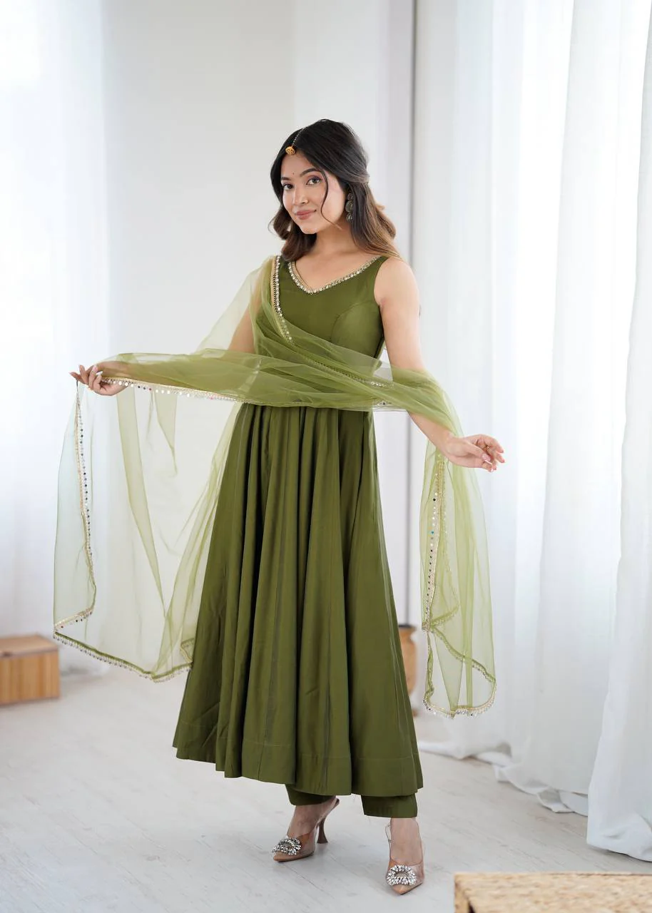 Premium Chanderi RomanSilk Anarkali with Soft Net Dupatta & Fancy Lace Work - Image 28