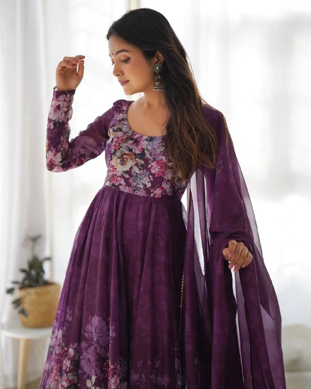 Pure Soft Organza Silk Fully Flared Kali Cut Anarkali Suit Set with Dupatta & Pant - Image 14