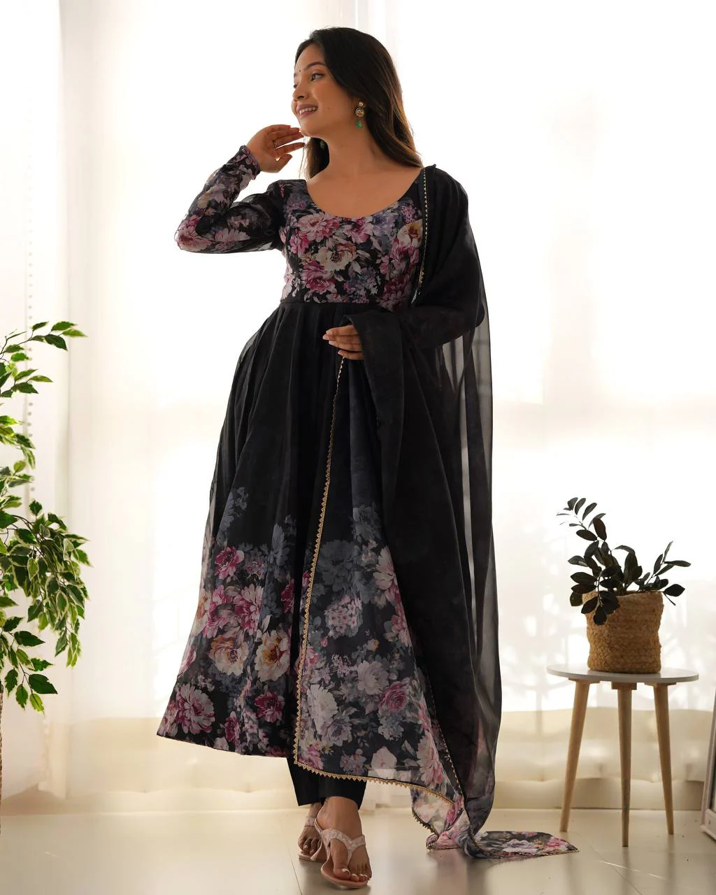 Pure Soft Organza Silk Fully Flared Kali Cut Anarkali Suit Set with Dupatta & Pant - Image 18