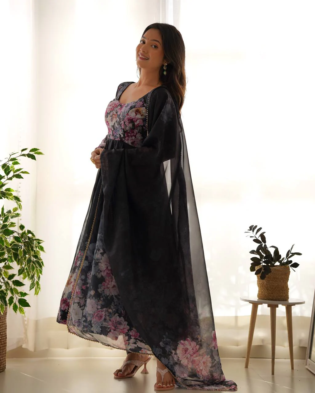 Pure Soft Organza Silk Fully Flared Kali Cut Anarkali Suit Set with Dupatta & Pant - Image 20