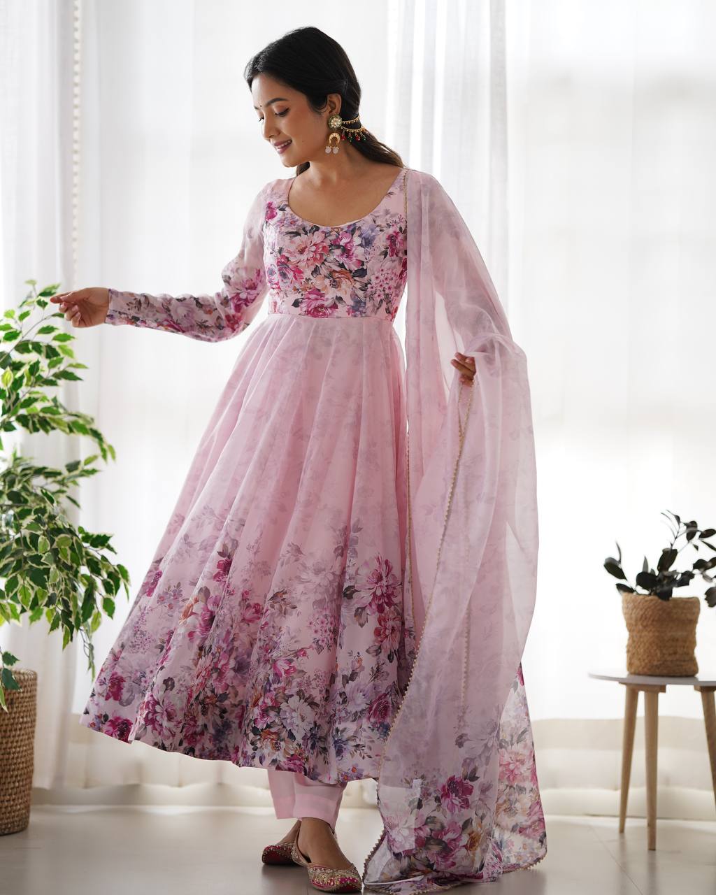 Pure Soft Organza Silk Fully Flared Kali Cut Anarkali Suit Set with Dupatta & Pant - Image 24
