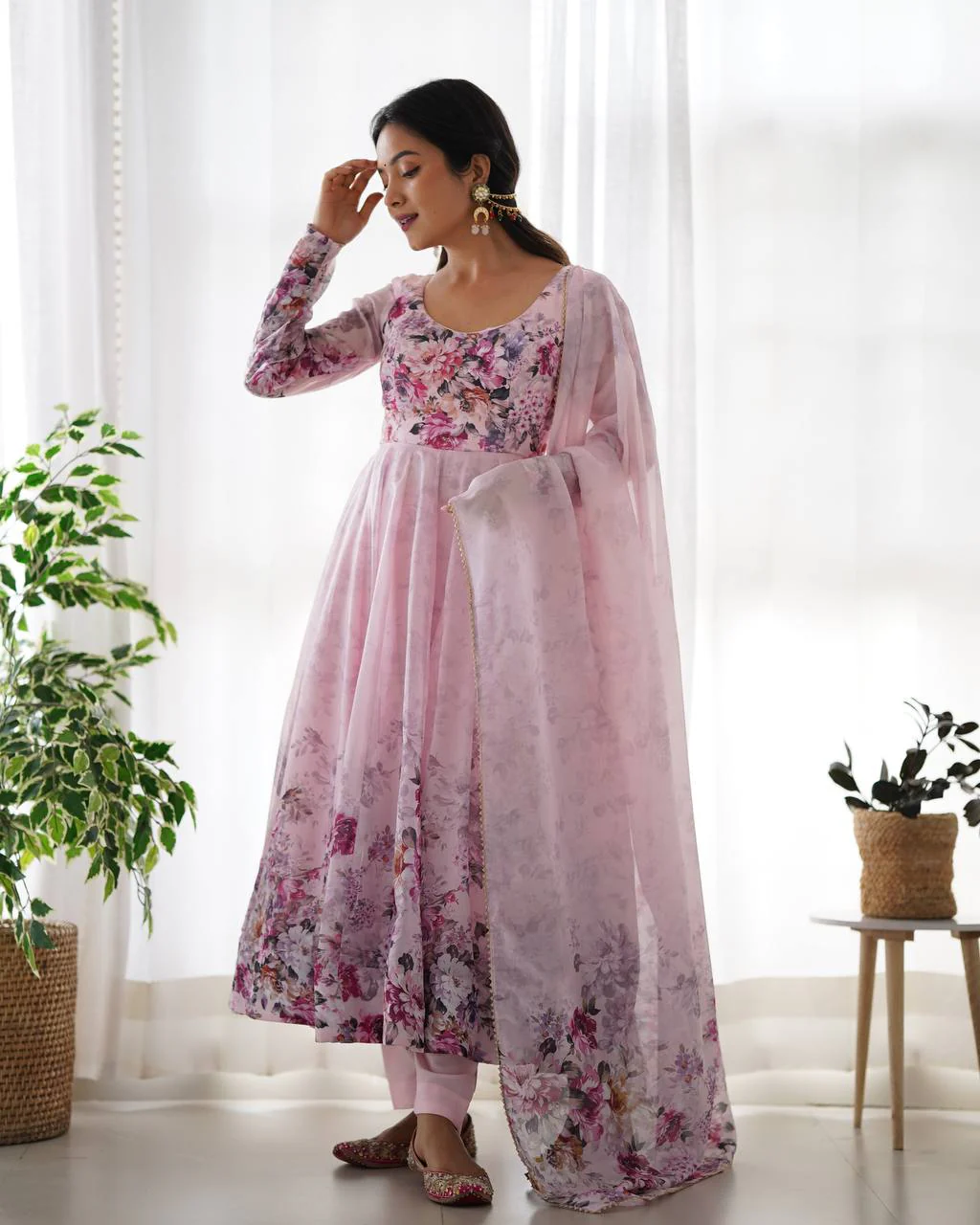 Pure Soft Organza Silk Fully Flared Kali Cut Anarkali Suit Set with Dupatta & Pant - Image 25