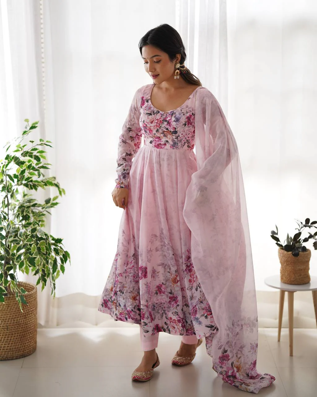 Pure Soft Organza Silk Fully Flared Kali Cut Anarkali Suit Set with Dupatta & Pant - Image 29