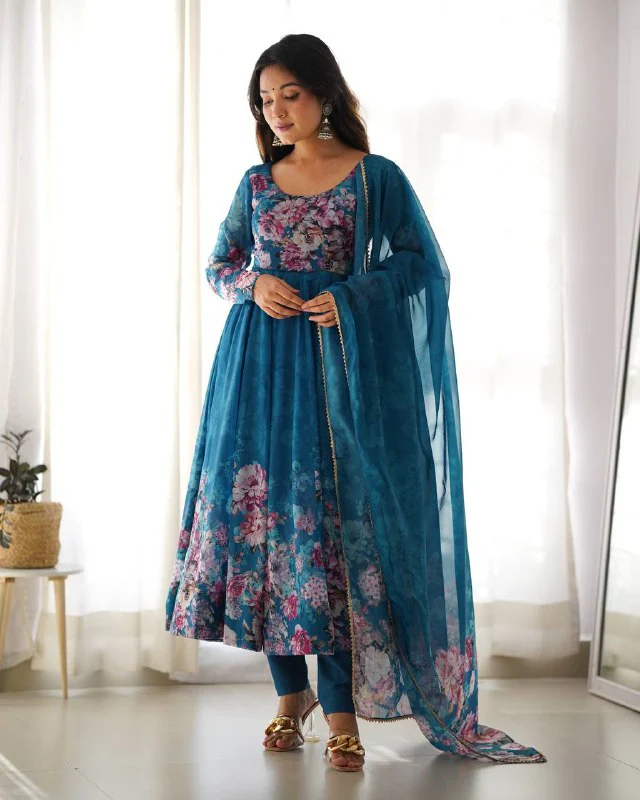 Pure Soft Organza Silk Fully Flared Kali Cut Anarkali Suit Set with Dupatta & Pant - Image 4