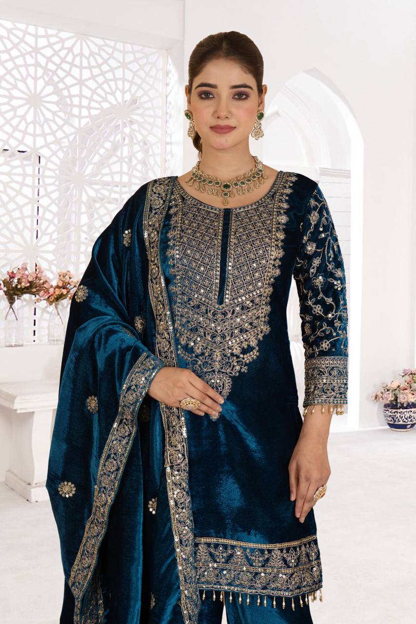 Royal Velvet Embroidered Suit Set - Image 7