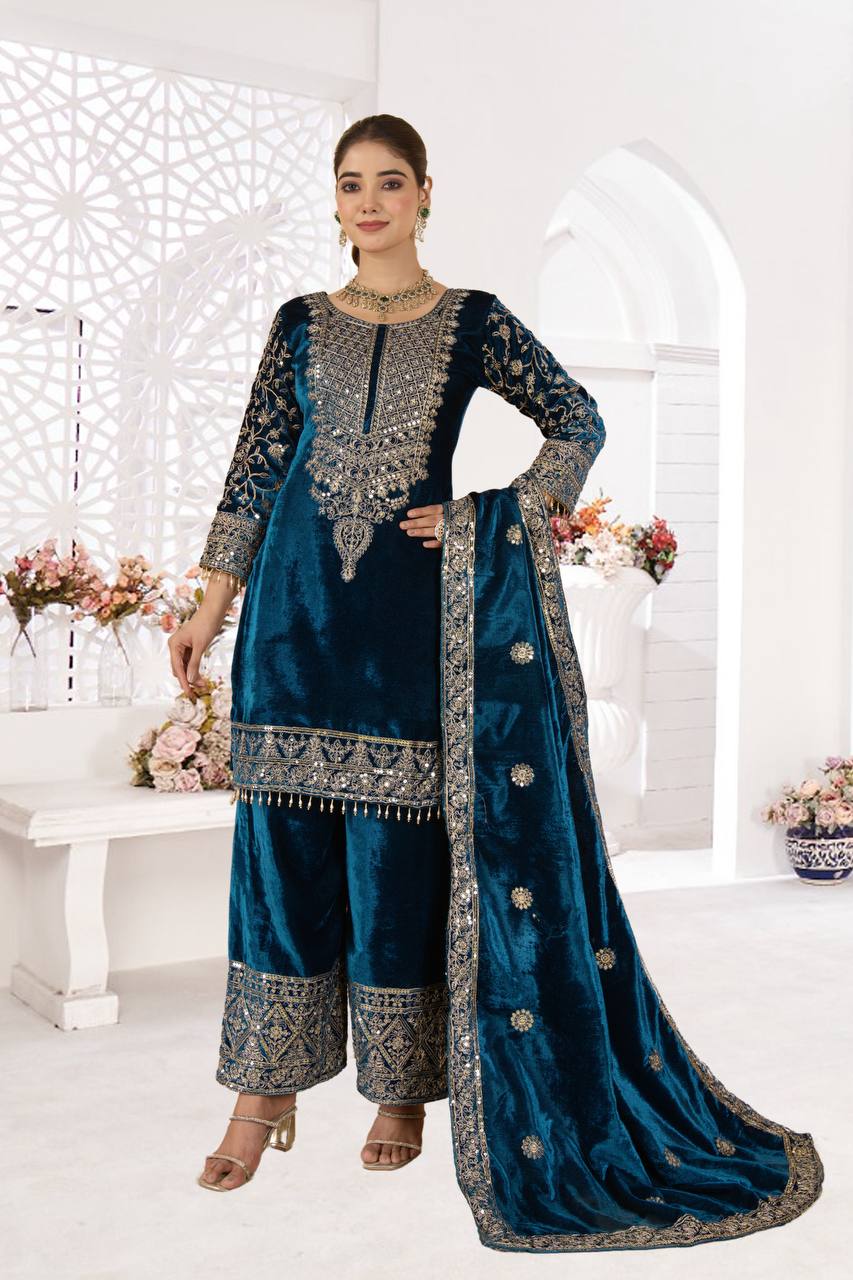 Royal Velvet Embroidered Suit Set - Image 8