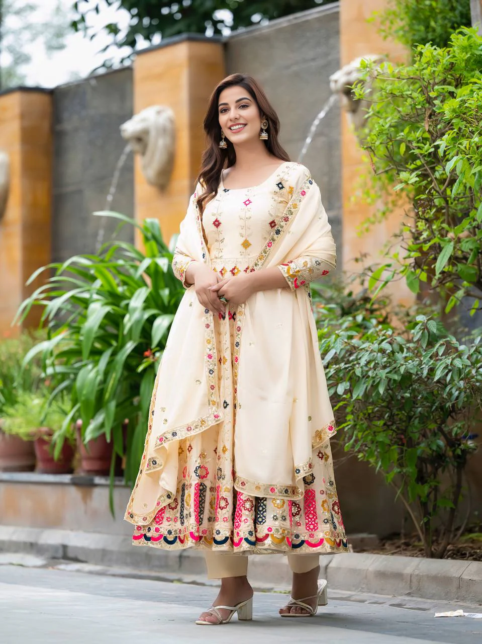 Women's Stylish Cream Embroidered Anarkali Gown  Elegant Design, Classic Style, Ideal for Weddings, Celebrations, and Special Events - Image 5